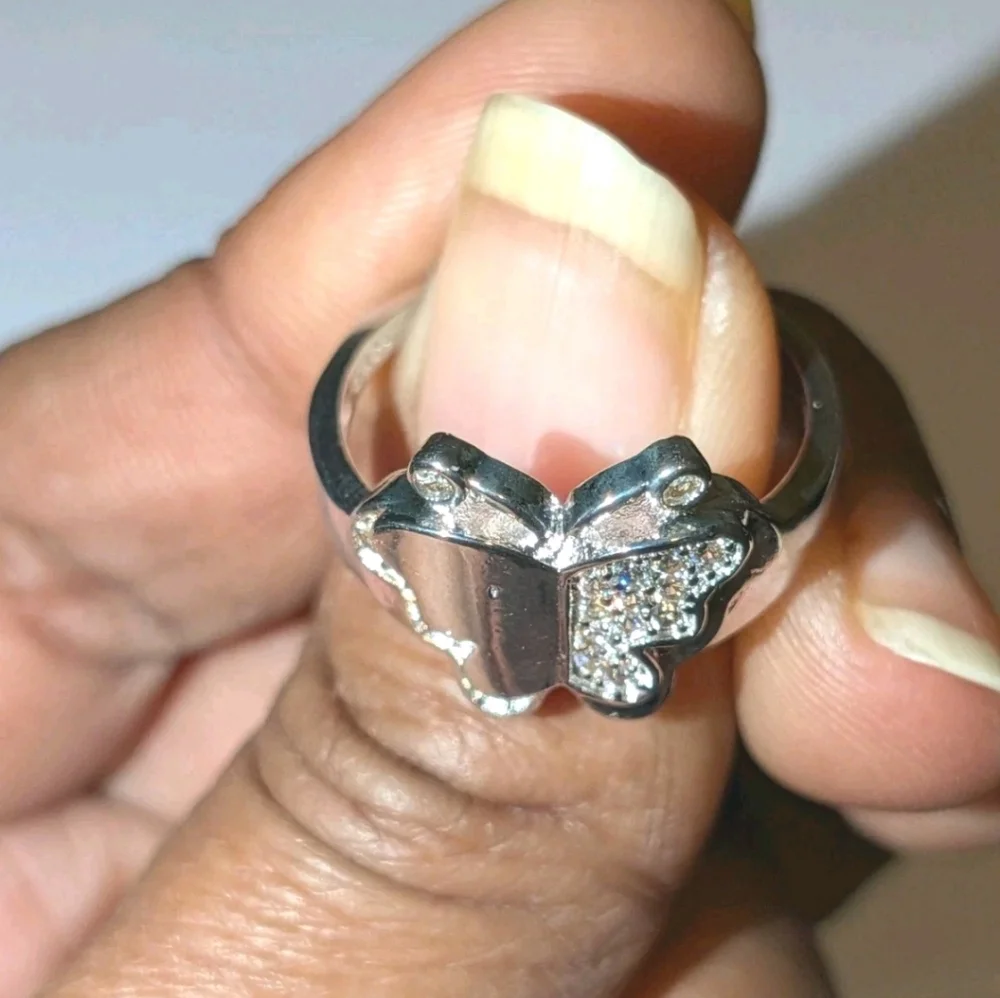 Elegant 925 Sterling Silver Butterfly Ring Sz8